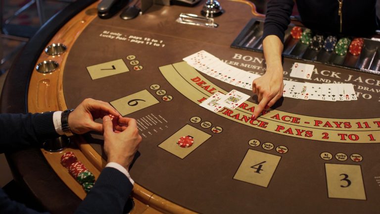 Why we seek a support from an online gambling agent to gamble online?